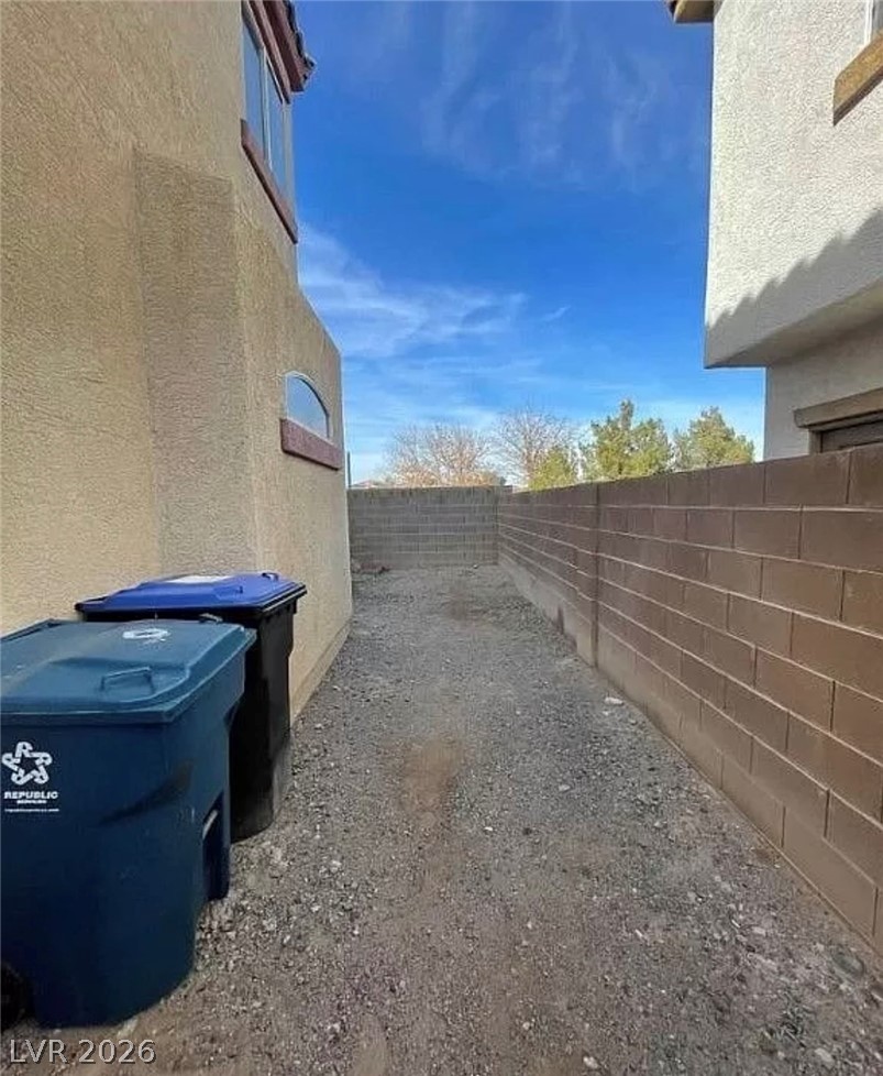 731 Emerald Idol Place Property Photo 45