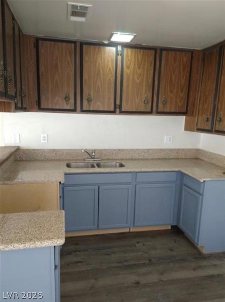 2290 Desert Inn Property Photo 9