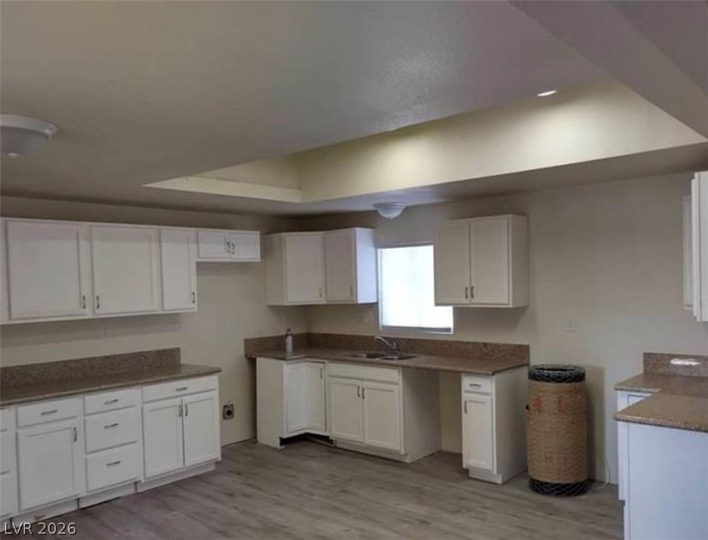 664 Sky Road Property Photo 13