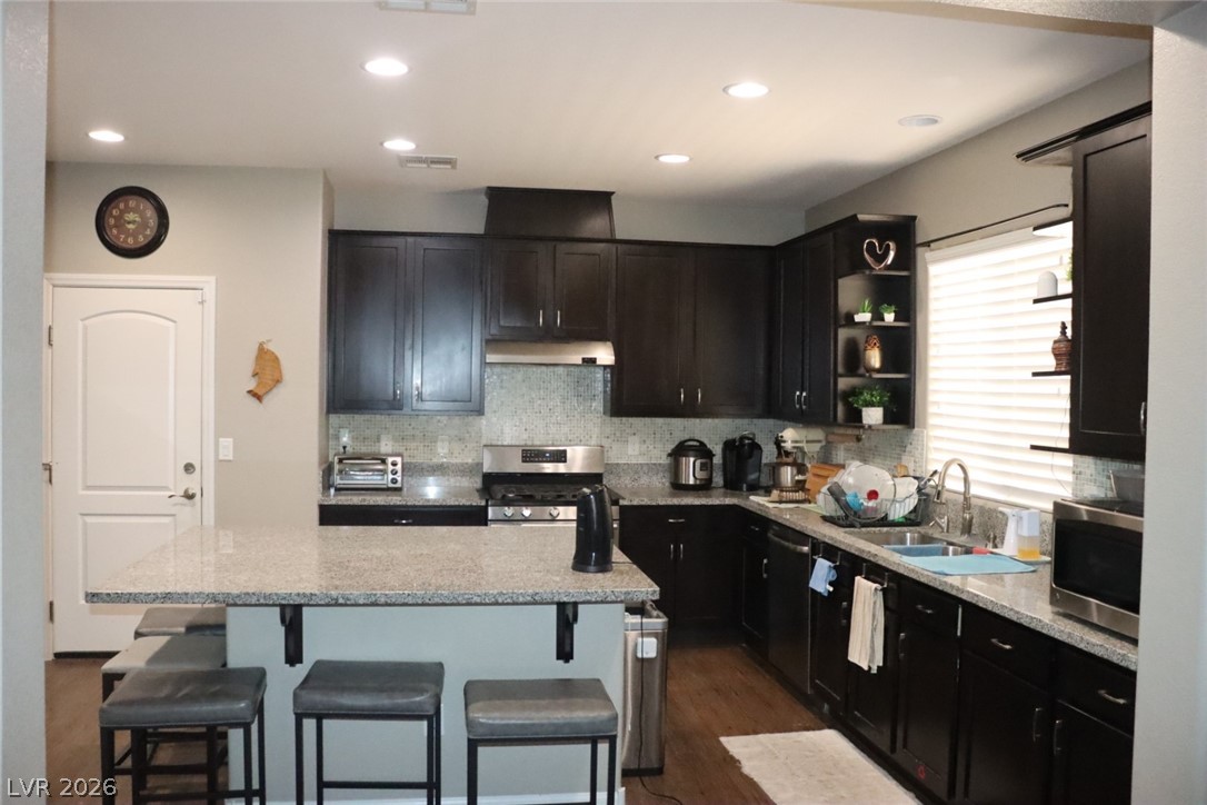 1517 Eagles Pass Avenue Property Photo 16