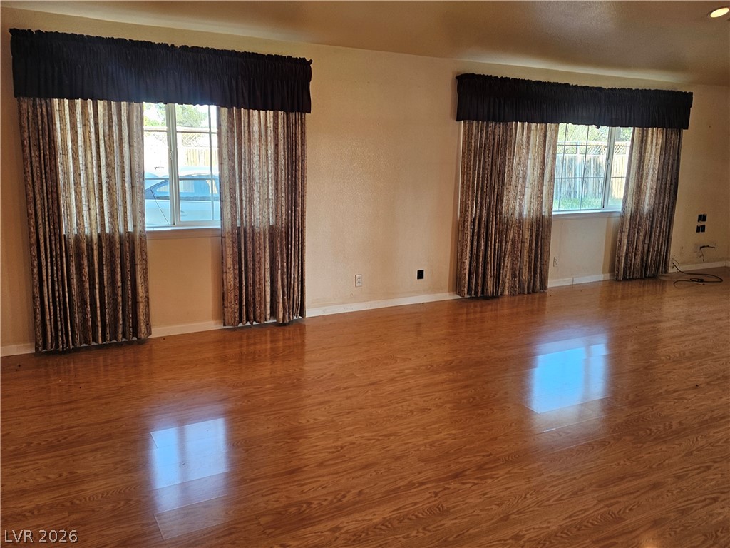 1891 Vondell Drive Property Photo 9