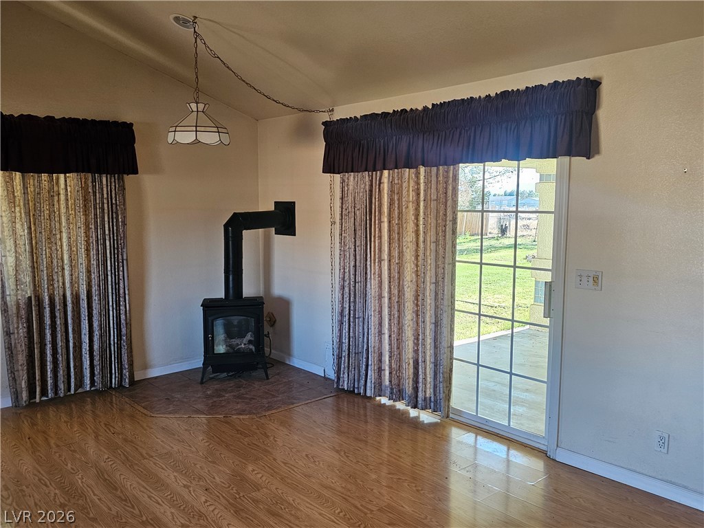 1891 Vondell Drive Property Photo 10