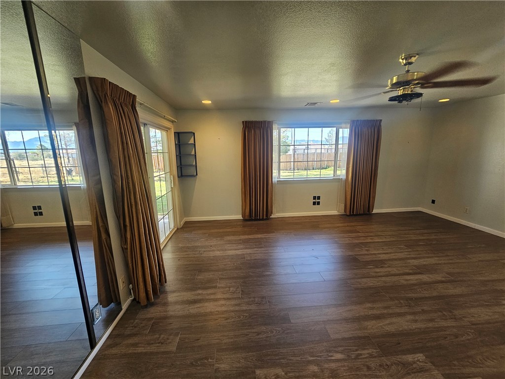 1891 Vondell Drive Property Photo 24
