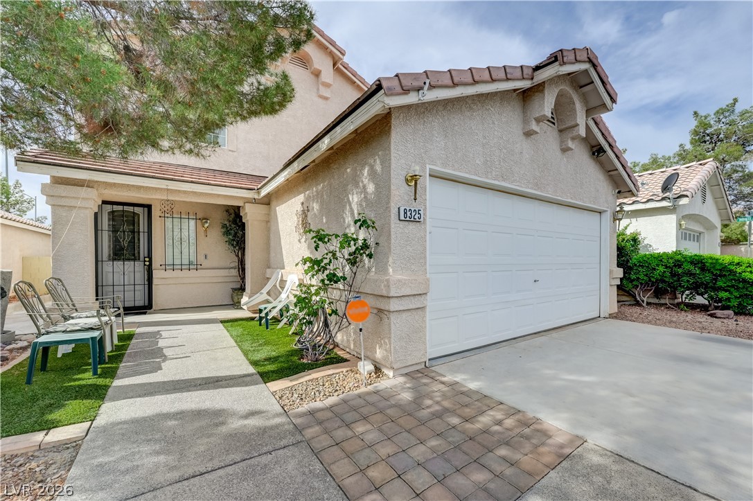 8325 Haven Cove Avenue Property Photo 4