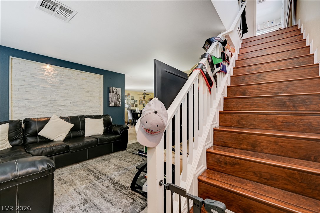 8325 Haven Cove Avenue Property Photo 7