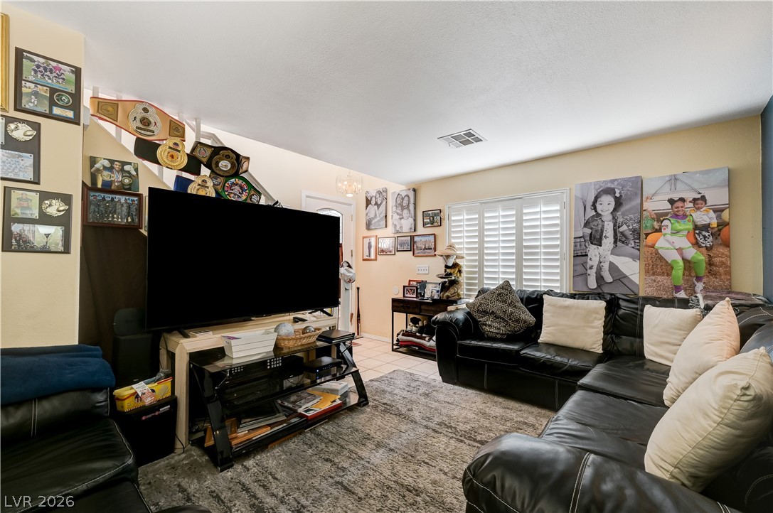 8325 Haven Cove Avenue Property Photo 10