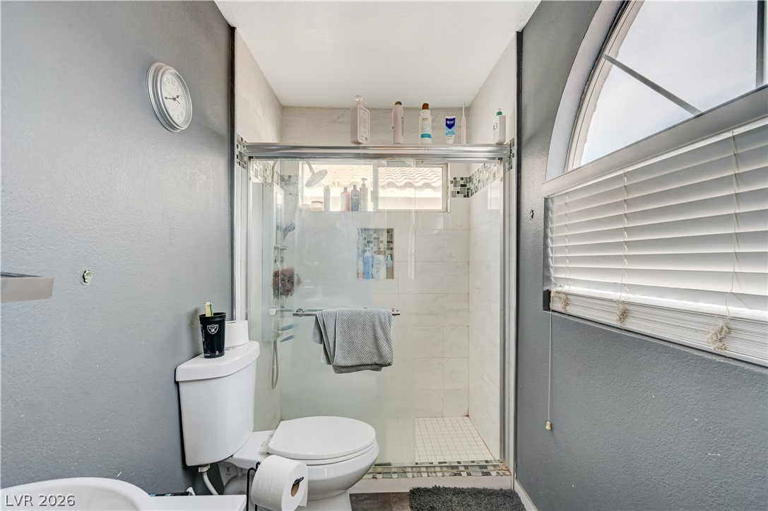 8325 Haven Cove Avenue Property Photo 27
