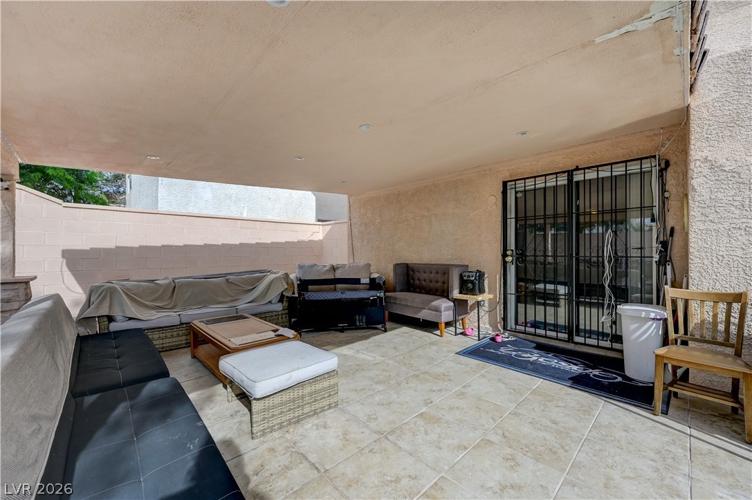 8325 Haven Cove Avenue Property Photo 44
