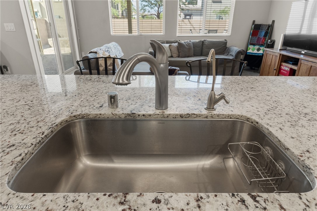 7215 Dazzle Point Street Property Photo 13