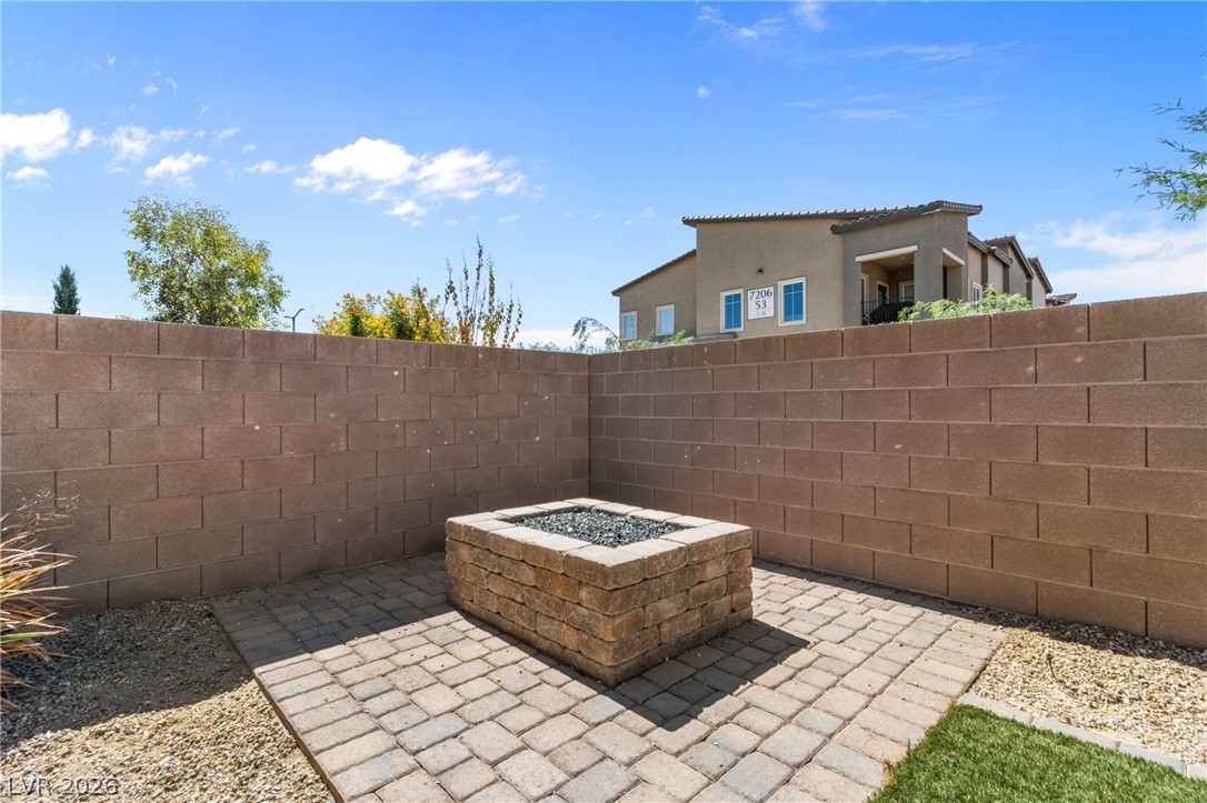 7215 Dazzle Point Street Property Photo 45