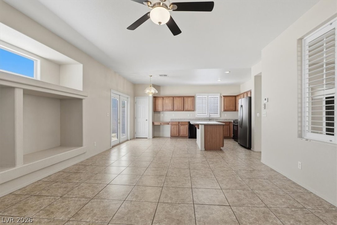 4512 Yellow Harbor Street Property Photo 7
