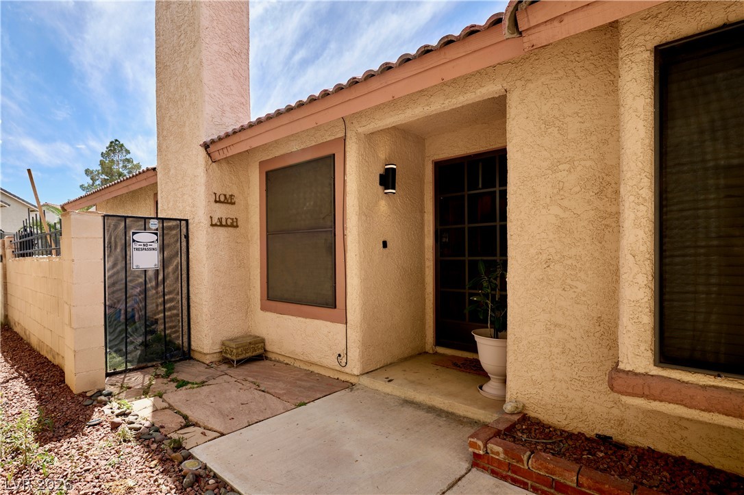 6669 Pleasant Plains Way Property Photo 3