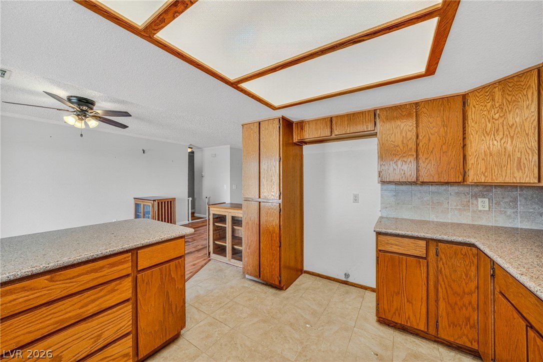 3030 Paiute Boulevard Property Photo 10