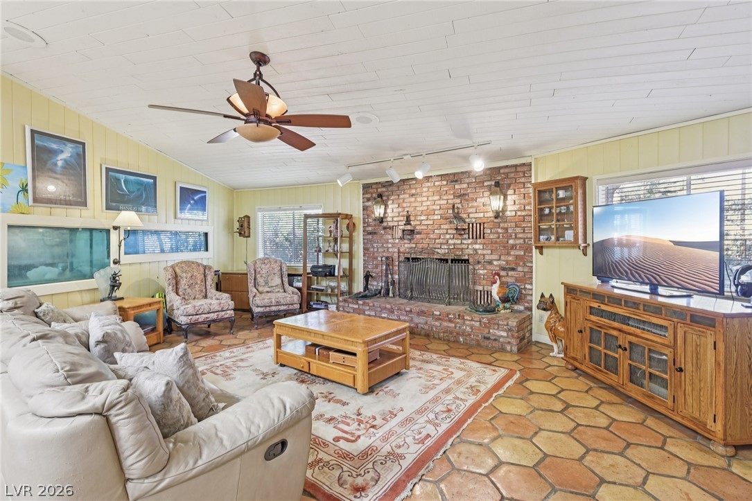 55 Siddall Avenue Property Photo 11