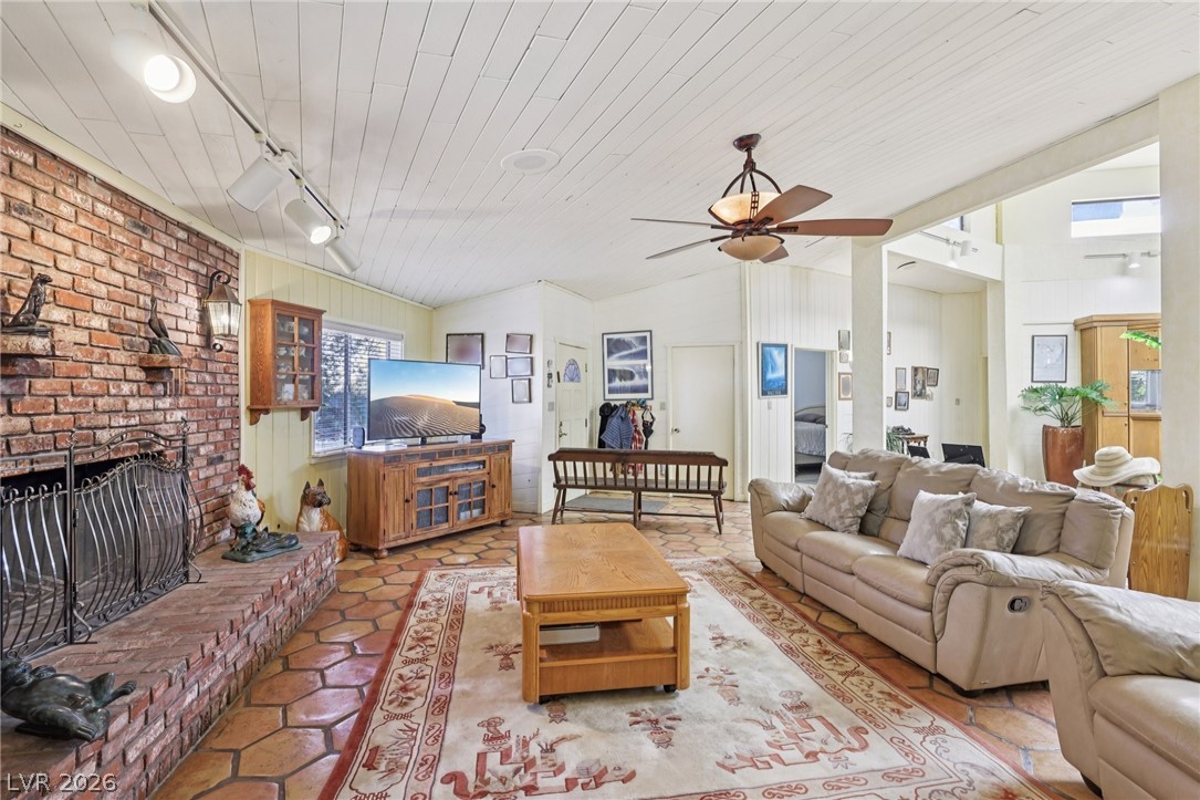 55 Siddall Avenue Property Photo 12