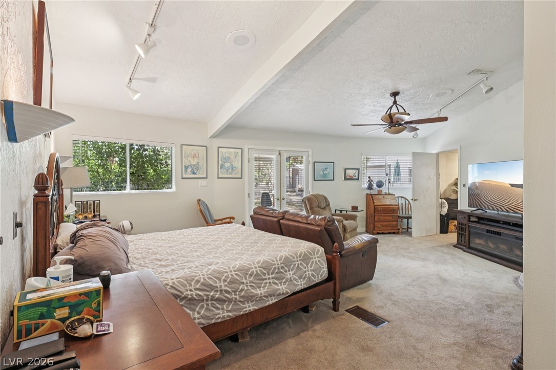55 Siddall Avenue Property Photo 33