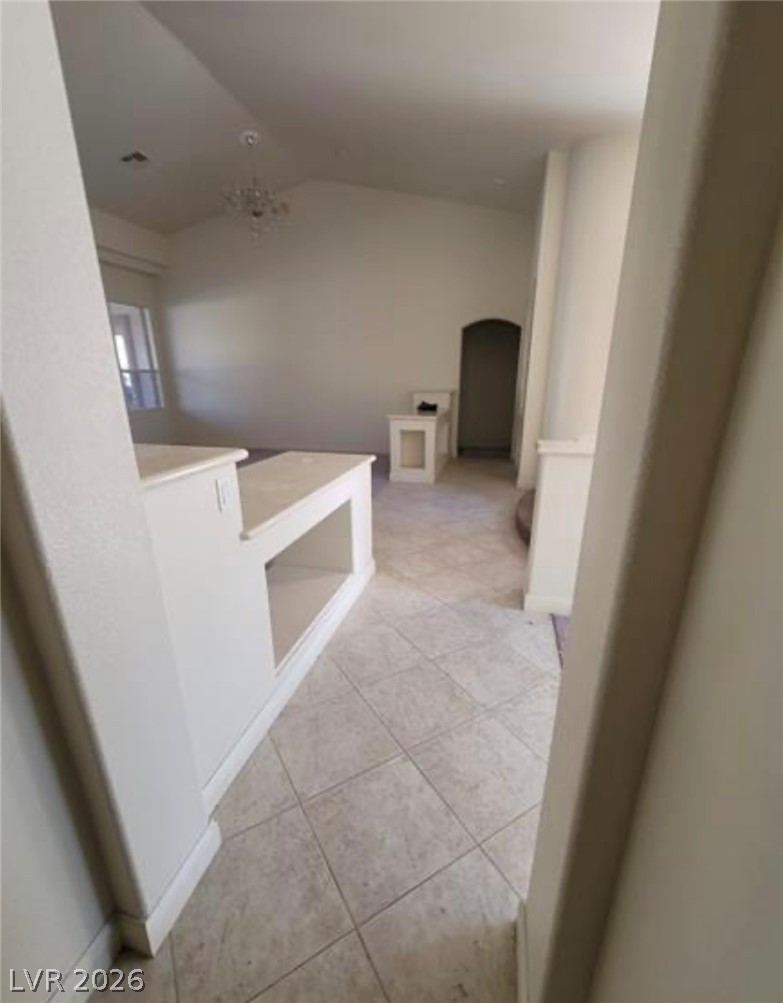 5718 San Florentine Avenue Property Photo 9