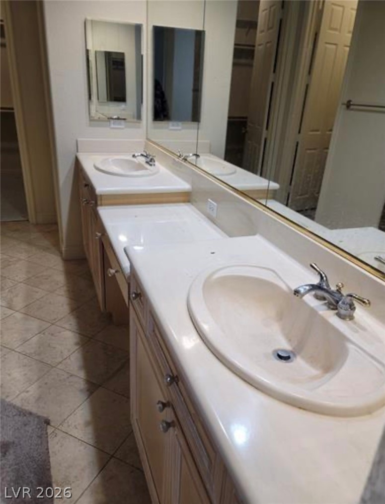 5718 San Florentine Avenue Property Photo 34