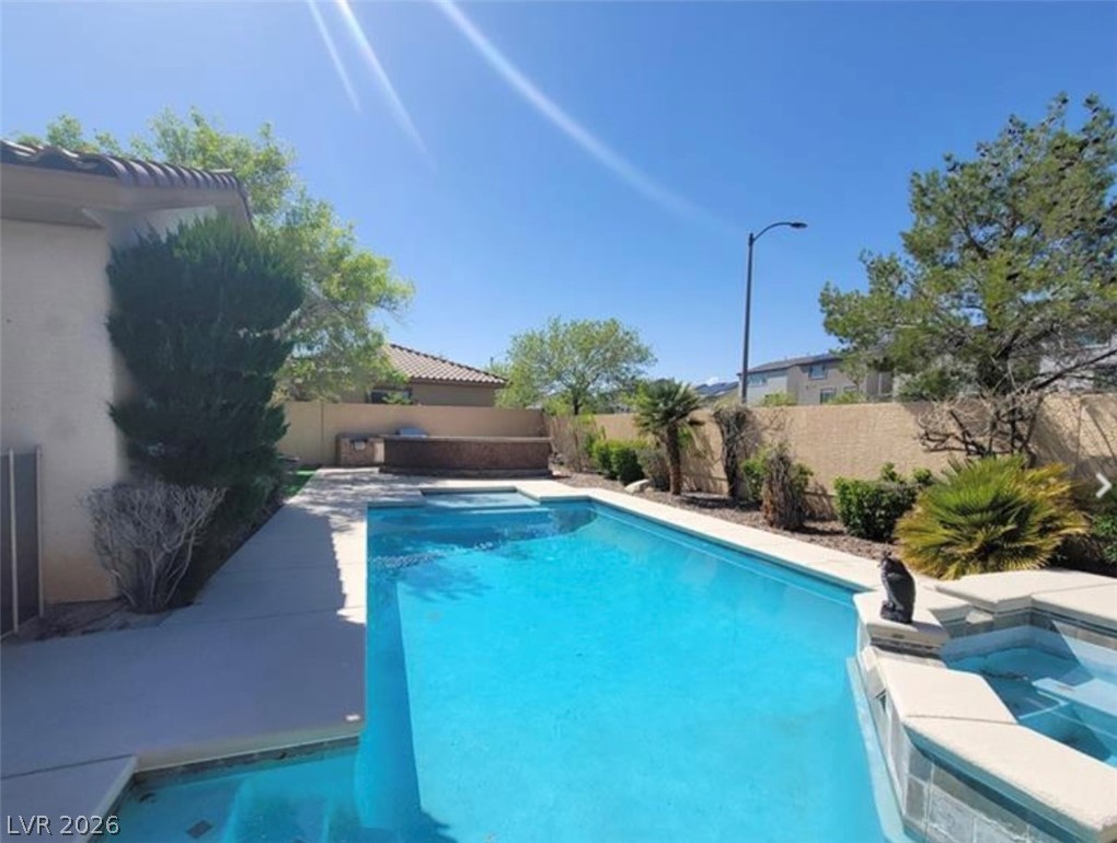 5718 San Florentine Avenue Property Photo 67