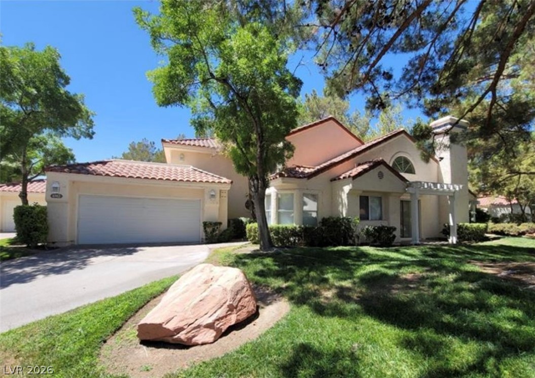 6902 Emerald Springs Lane Property Photo 3
