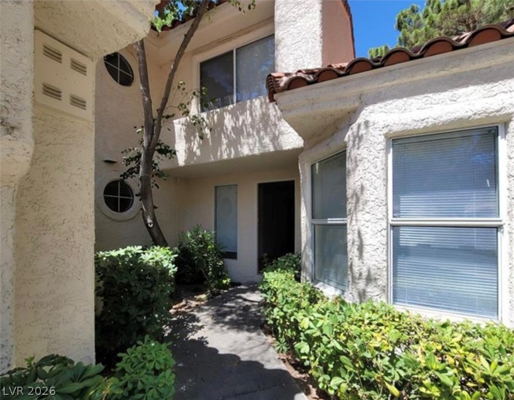 6902 Emerald Springs Lane Property Photo 5