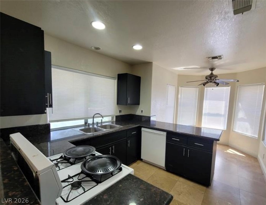 6902 Emerald Springs Lane Property Photo 6