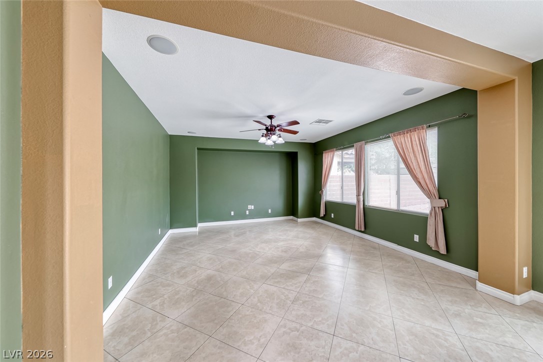 6342 Heather Creek Place Property Photo 12