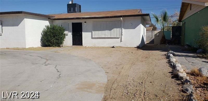 1932 Lawry Avenue Property Photo 3