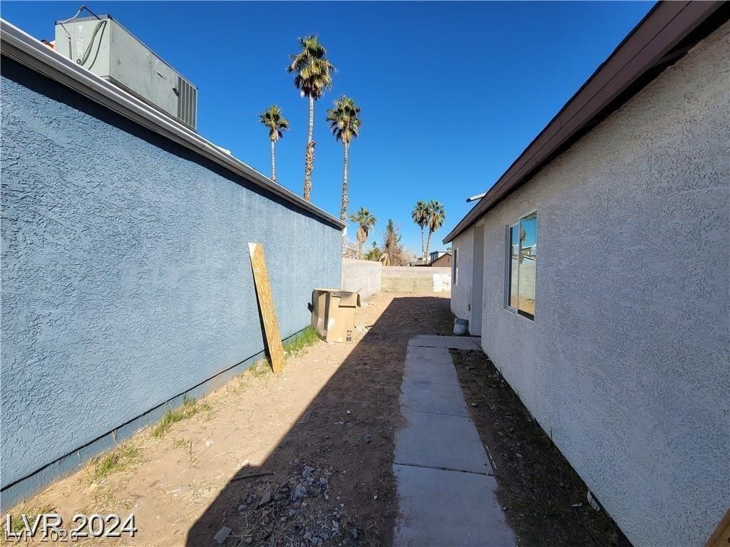 7324 Empress Drive Property Photo 4
