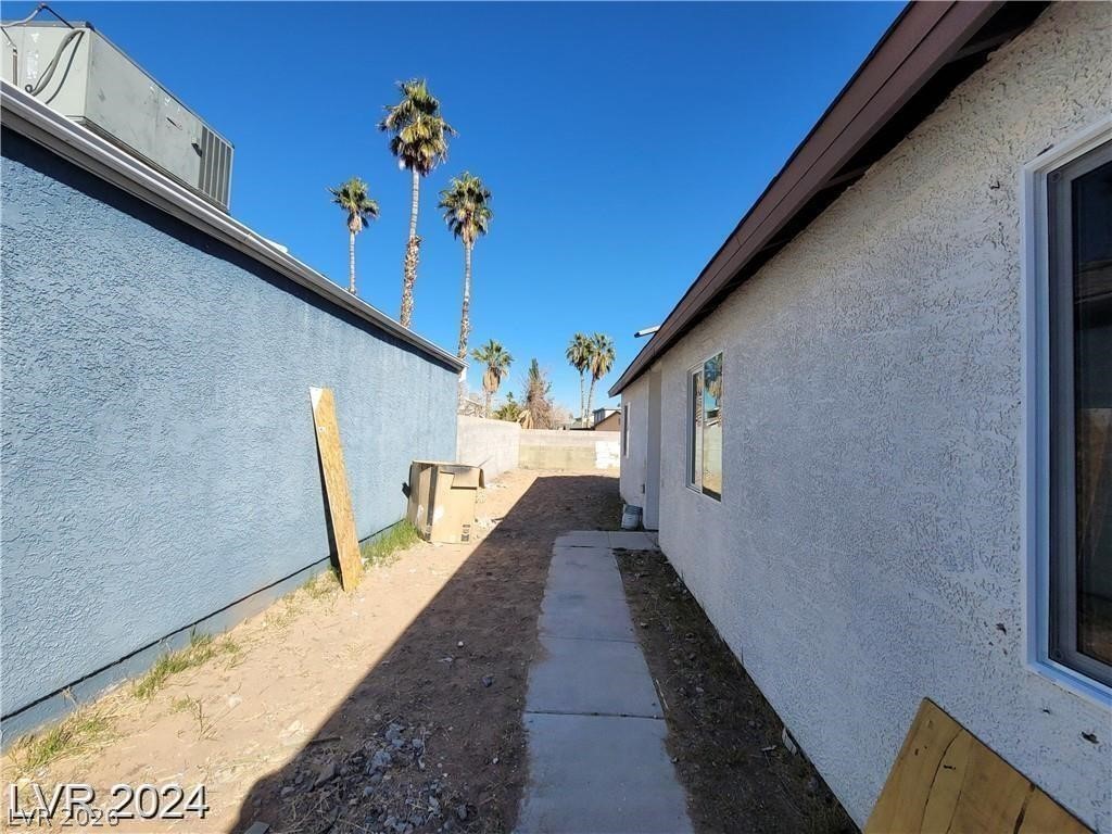 7324 Empress Drive Property Photo 6