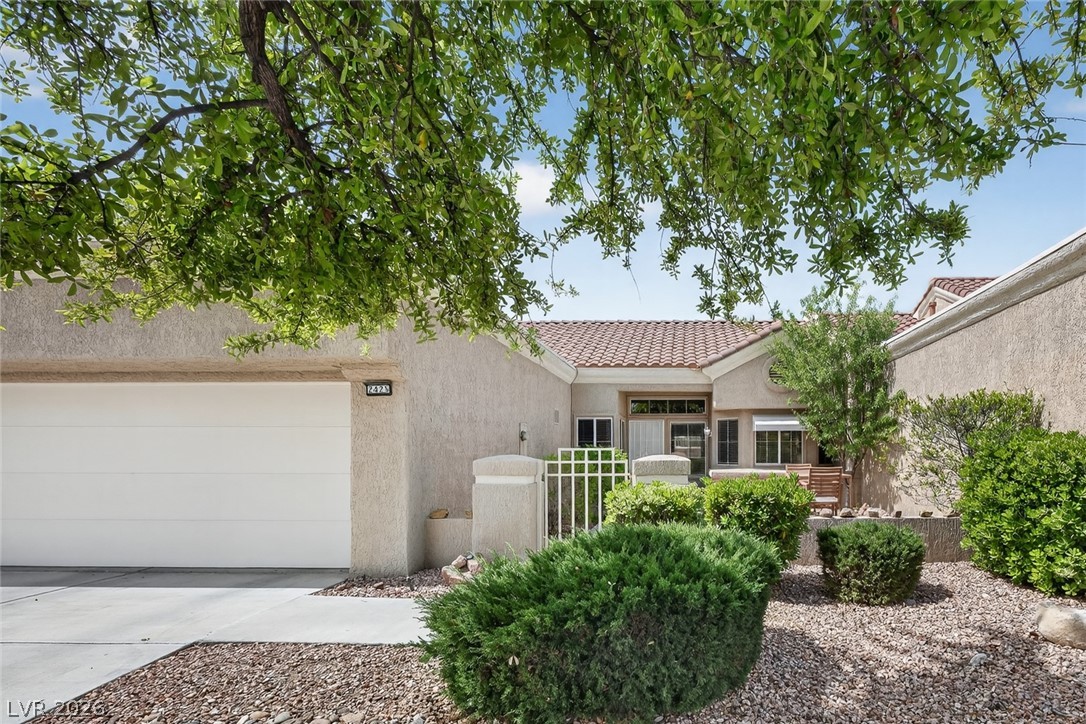 2425 Desert Butte Drive Property Photo 4