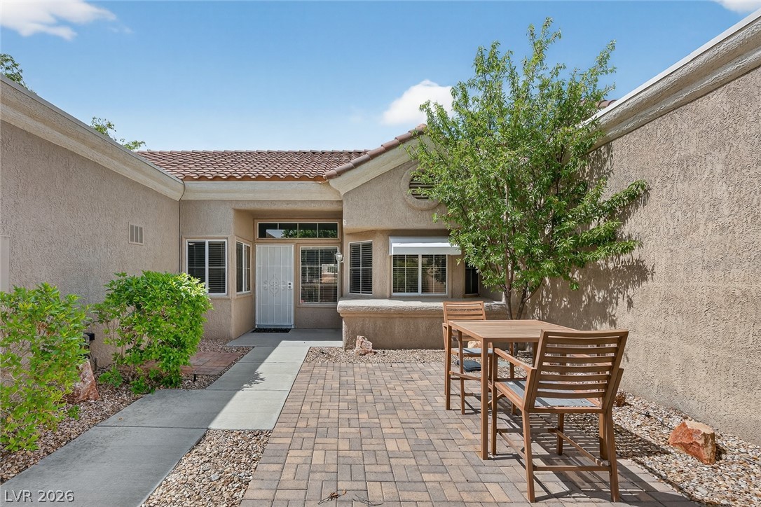 2425 Desert Butte Drive Property Photo 5