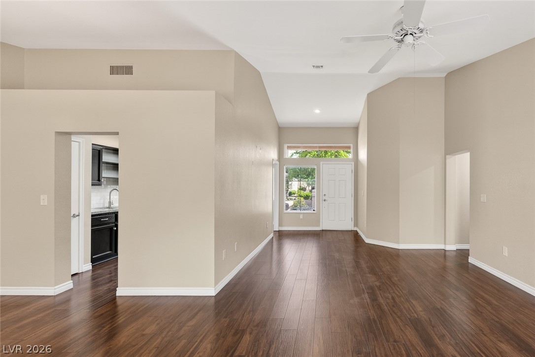 2425 Desert Butte Drive Property Photo 6
