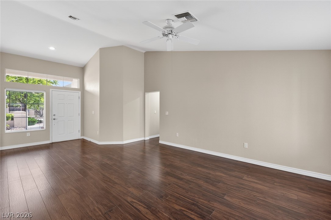 2425 Desert Butte Drive Property Photo 12