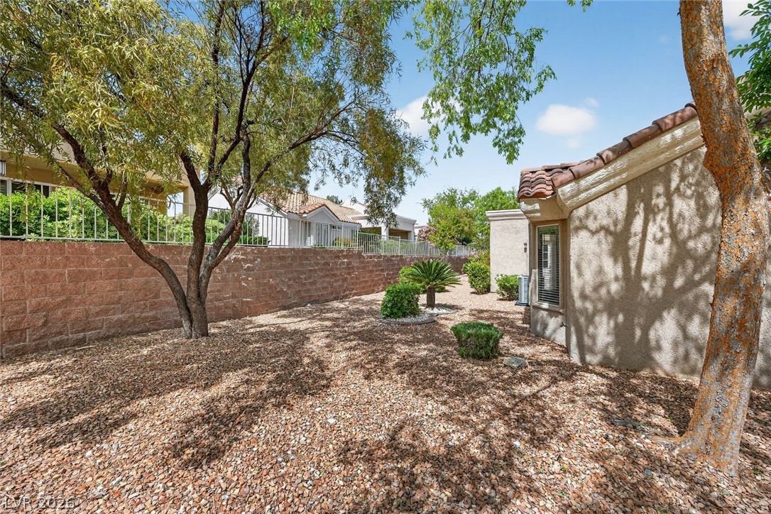 2425 Desert Butte Drive Property Photo 36