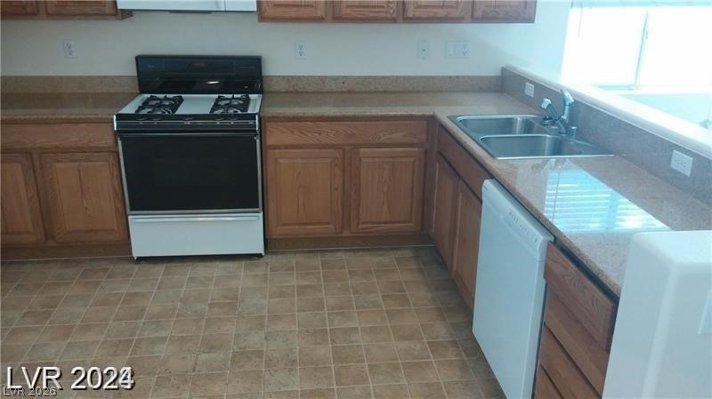 5116 Blue Rose Street Property Photo 7