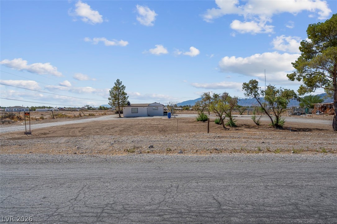 1141 West Chipmunk Road Property Photo 4