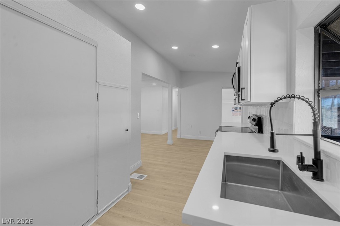 1141 West Chipmunk Road Property Photo 8