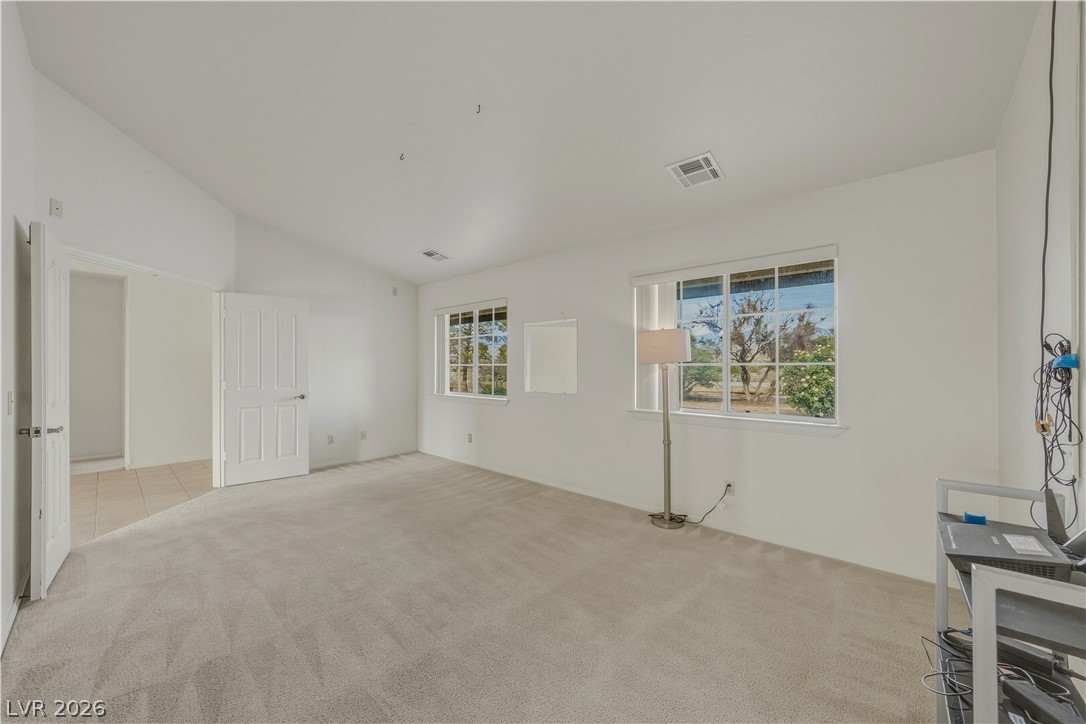 300 Margaret Street Property Photo 6