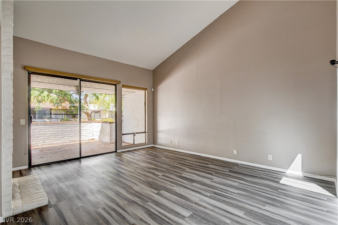 2620 San Lago Court Property Photo 6