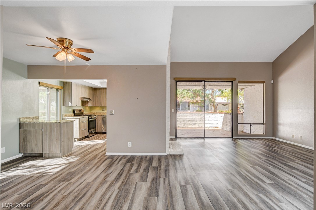 2620 San Lago Court Property Photo 13