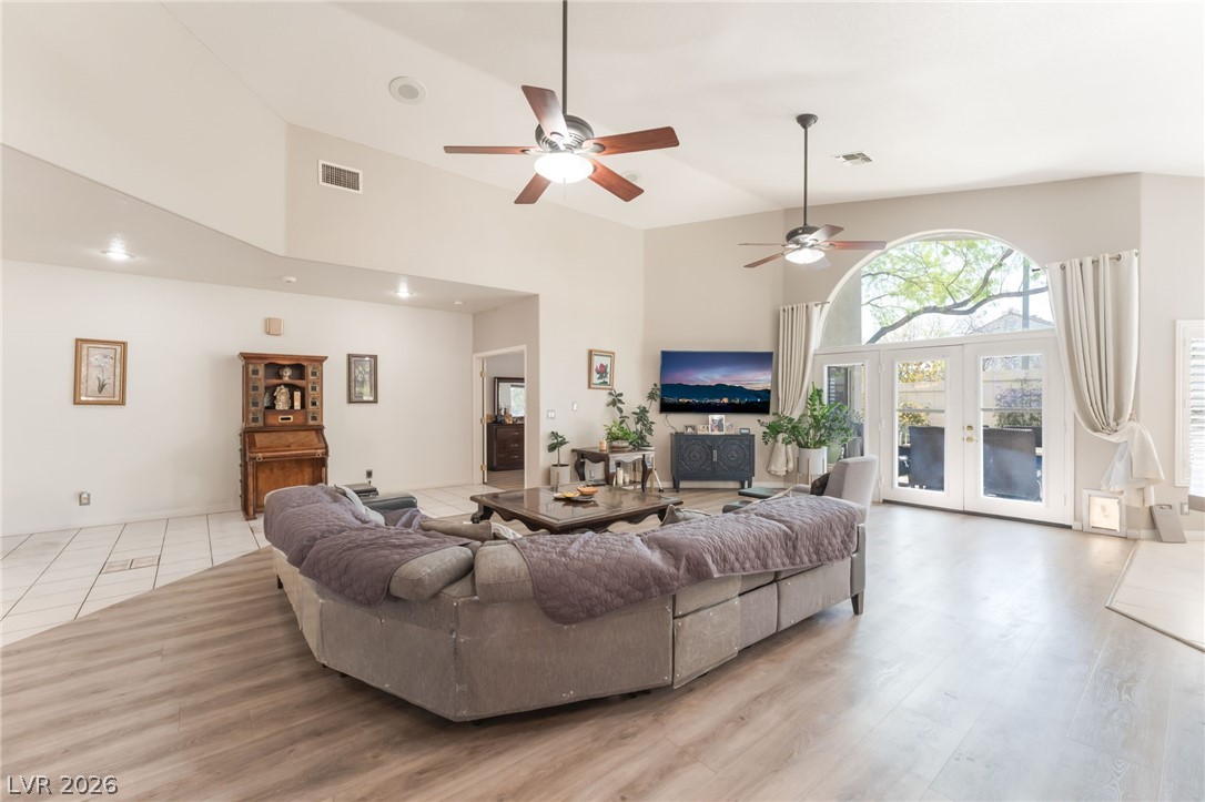 8048 Marbella Circle Property Photo 15