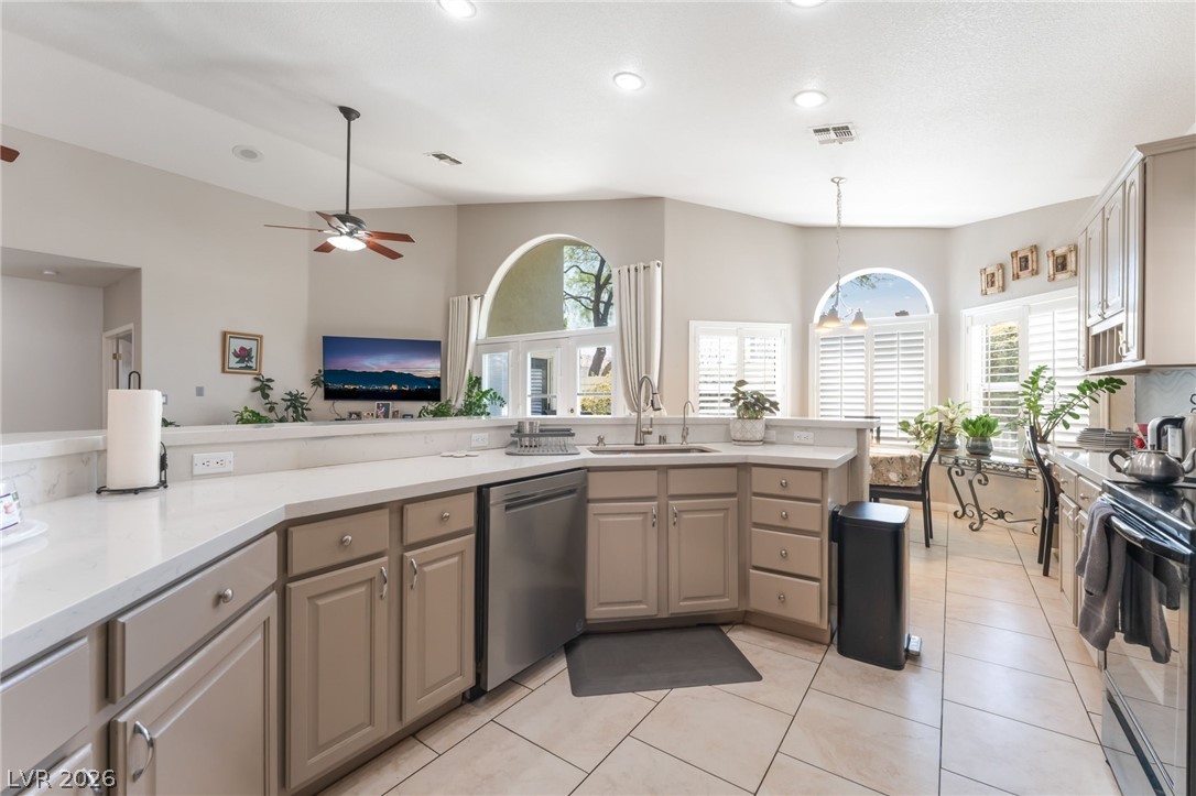8048 Marbella Circle Property Photo 22