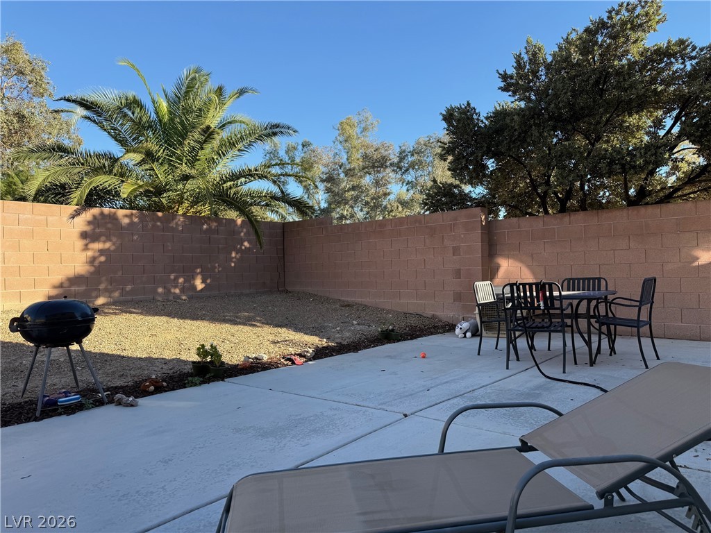 4004 Daydream Bend Street Property Photo 16