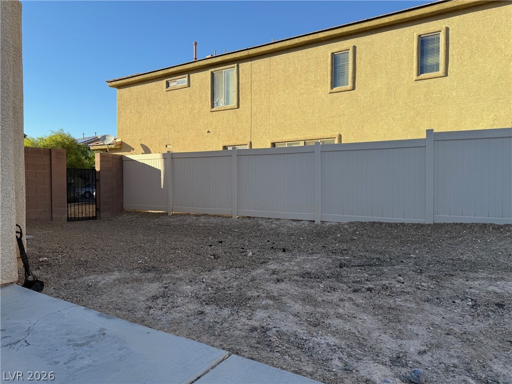 4004 Daydream Bend Street Property Photo 18