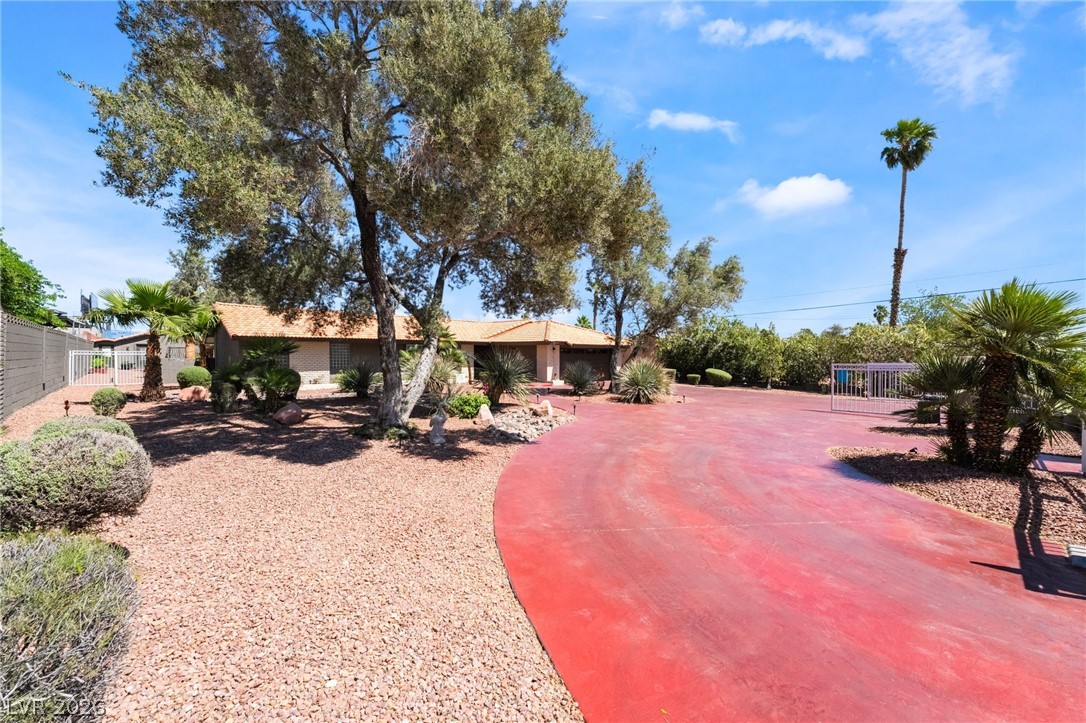 6540 Laredo Street Property Photo 2