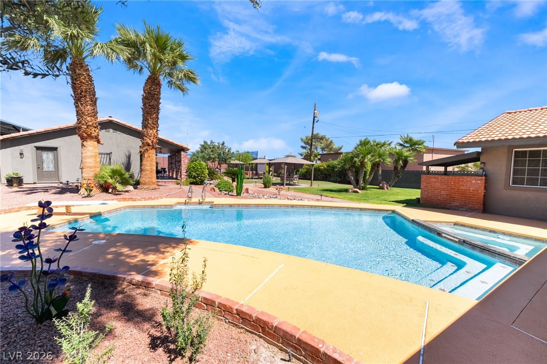 6540 Laredo Street Property Photo 46
