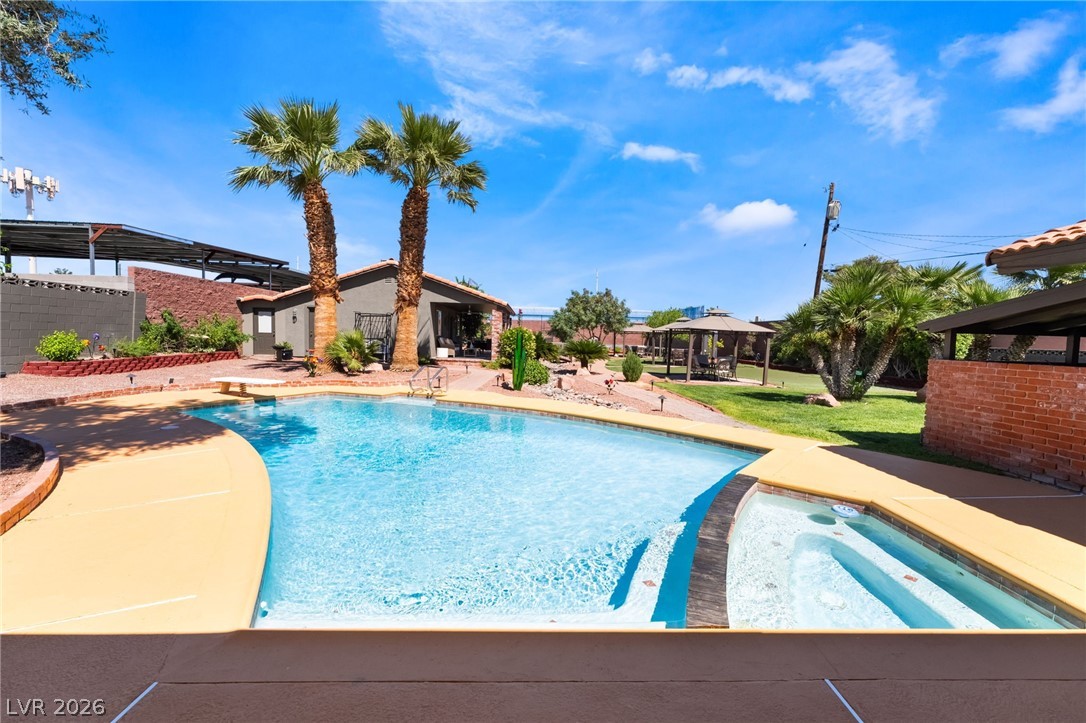 6540 Laredo Street Property Photo 47