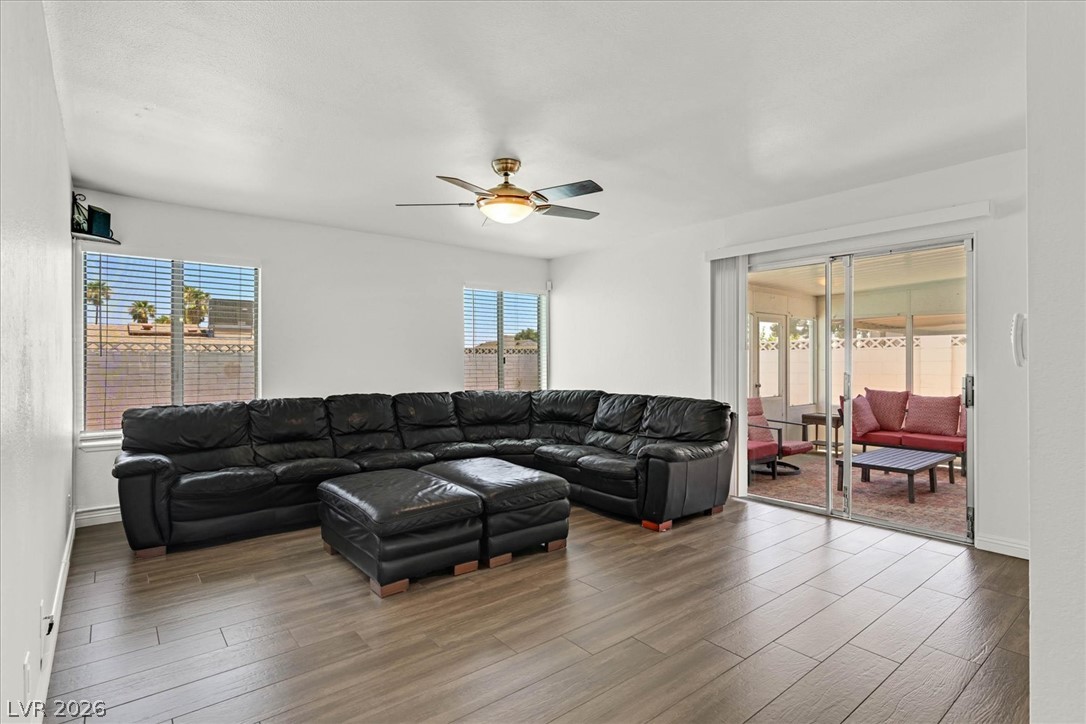 3956 Clear View Drive Property Photo 4