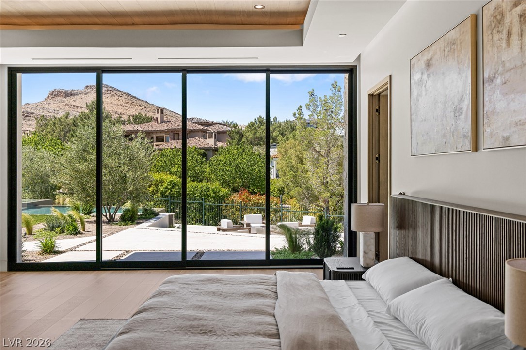 24 Pebble Hills Court Property Photo 27